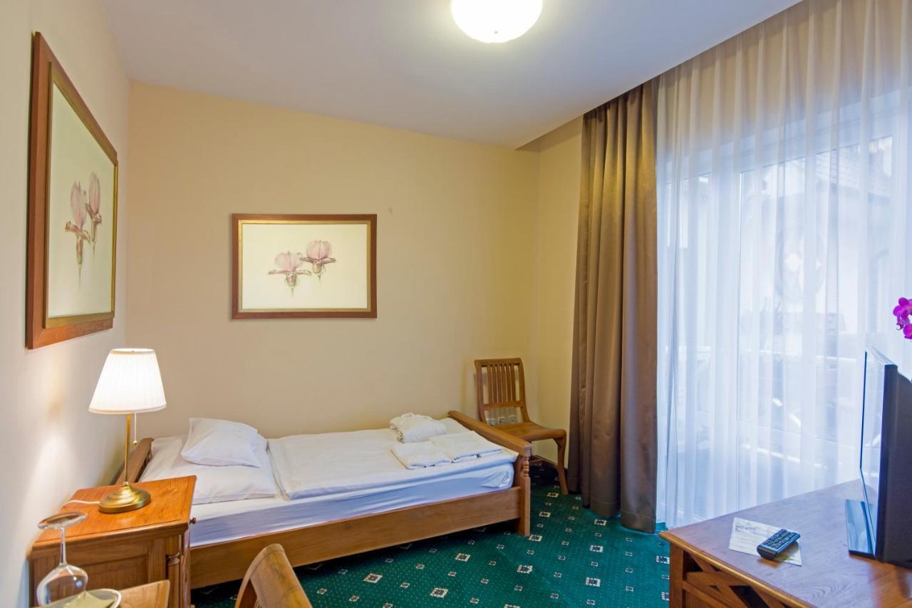 Orchidea Hotel ลีโพท ภายนอก รูปภาพ